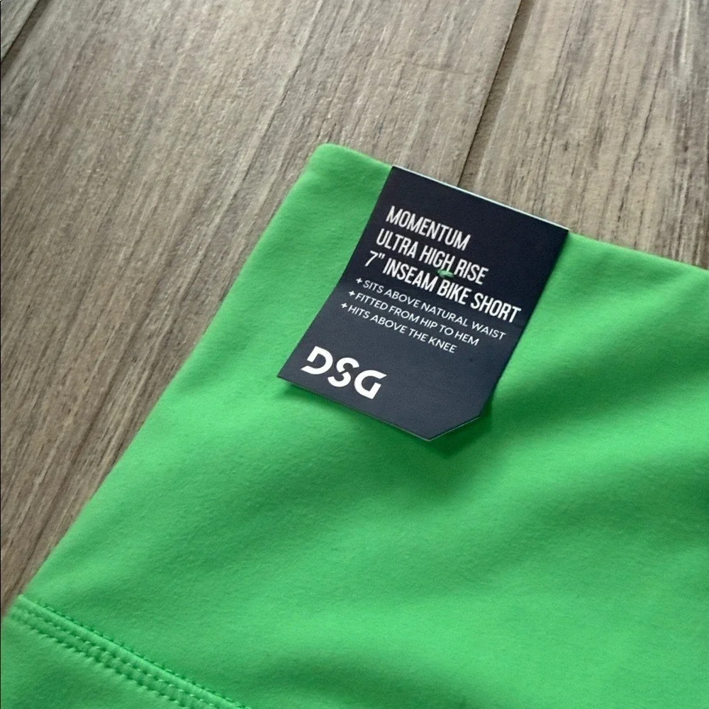 DSG‎ Women's Momentum Ultra High Rise Slime Green Bike Shorts XL NWT
